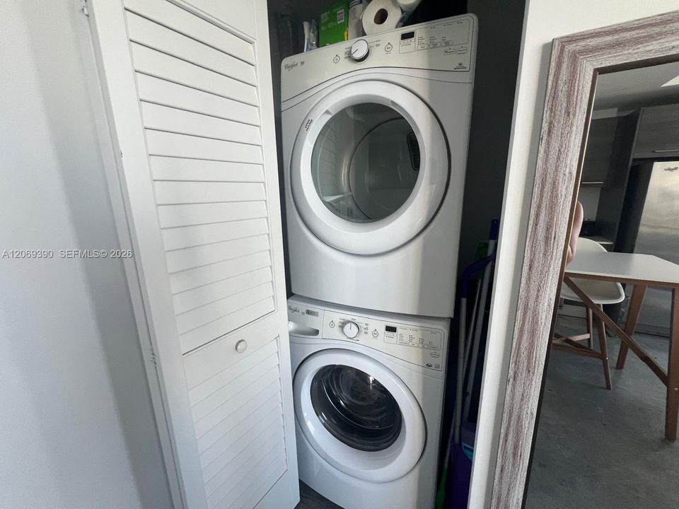 В аренду: $2,690 (1 спален, 1 ванн, 446 Квадратных фут)