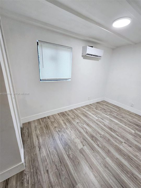 For Sale: $535,000 (4 beds, 3 baths, 1155 Square Feet)