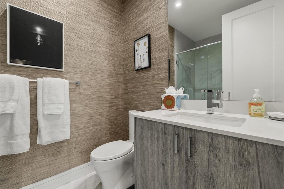 Guest Bath 2