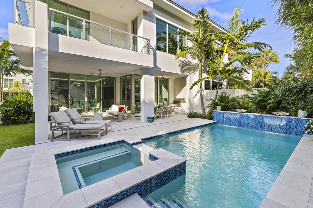 Salt Water Pool/Spa