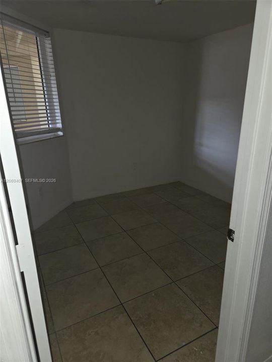 For Sale: $375,000 (3 beds, 2 baths, 1207 Square Feet)