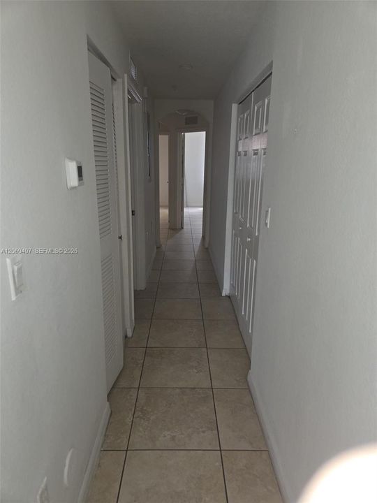 For Sale: $375,000 (3 beds, 2 baths, 1207 Square Feet)