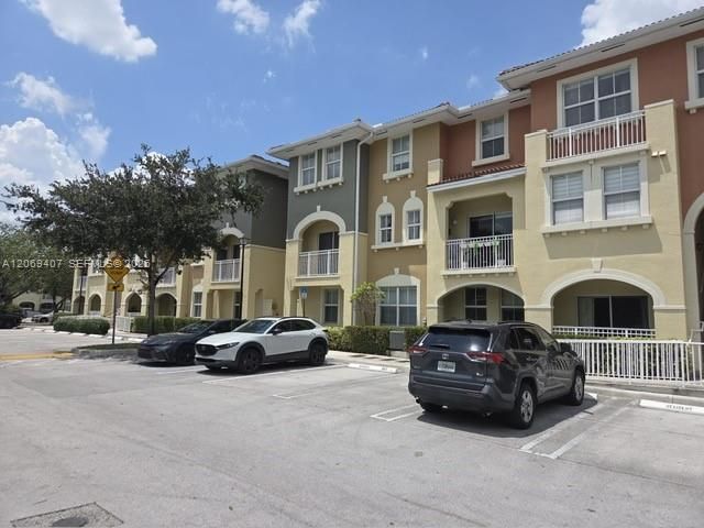 For Sale: $375,000 (3 beds, 2 baths, 1207 Square Feet)