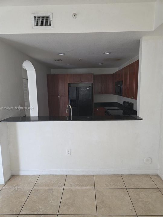 For Sale: $375,000 (3 beds, 2 baths, 1207 Square Feet)