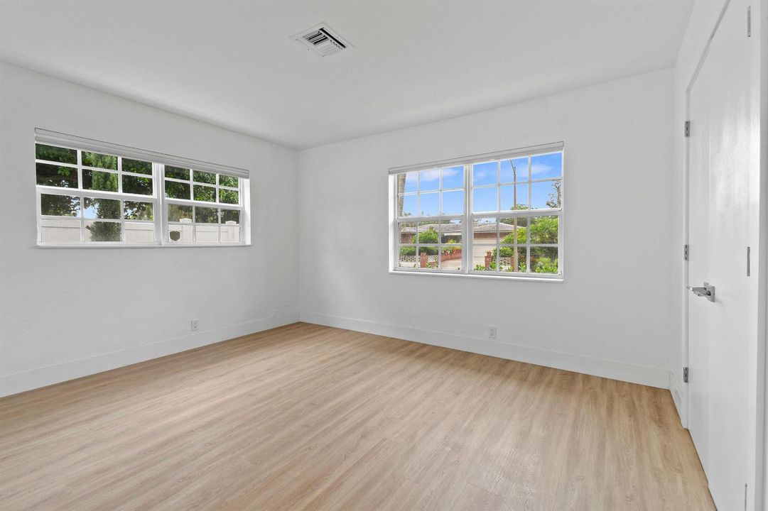31929thSt_28