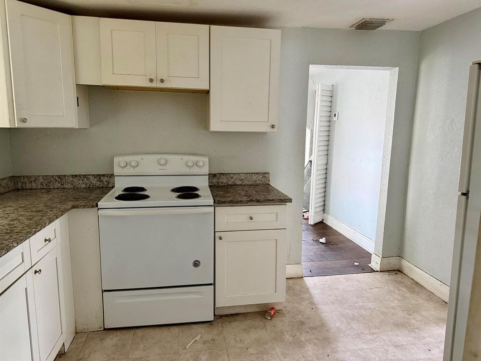 Kitchen 2