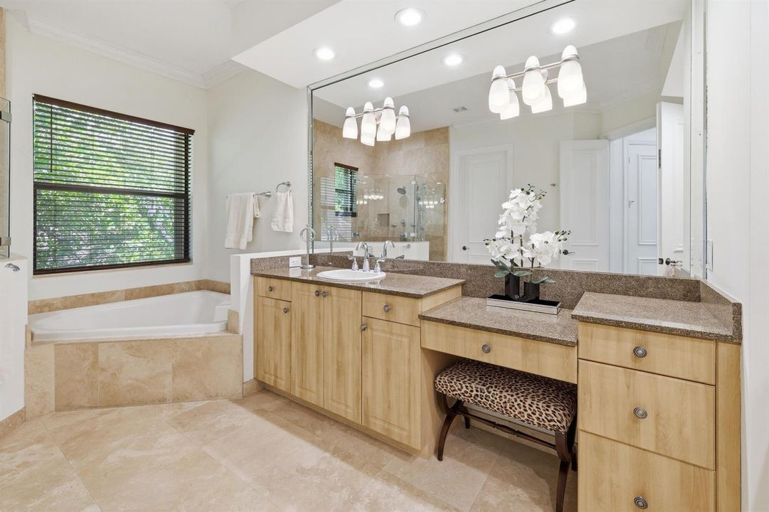 Master Ensuite Bath