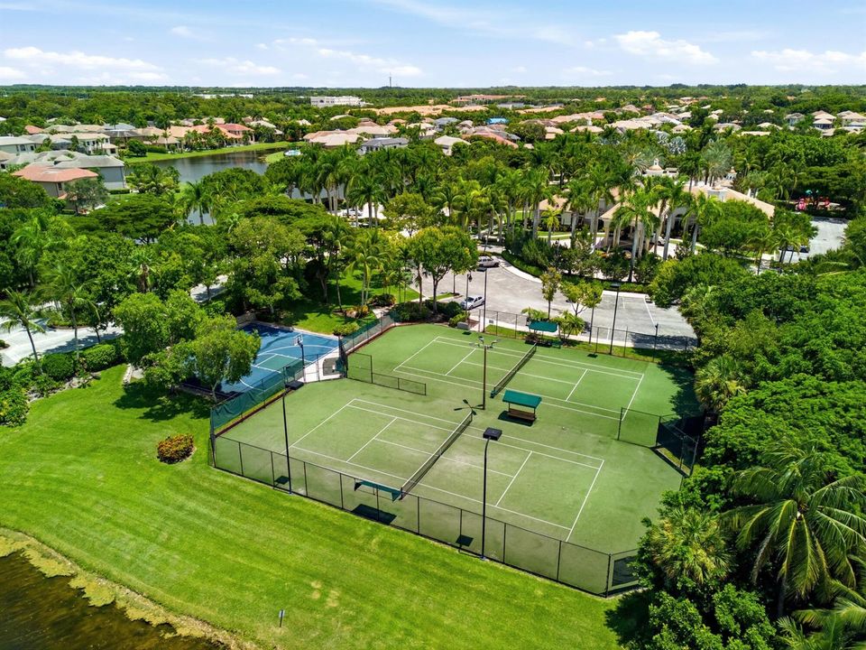 54_versailles_amenities_001