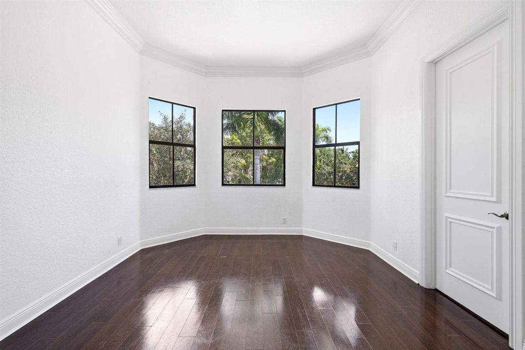 2nd Upstairs Bedroom