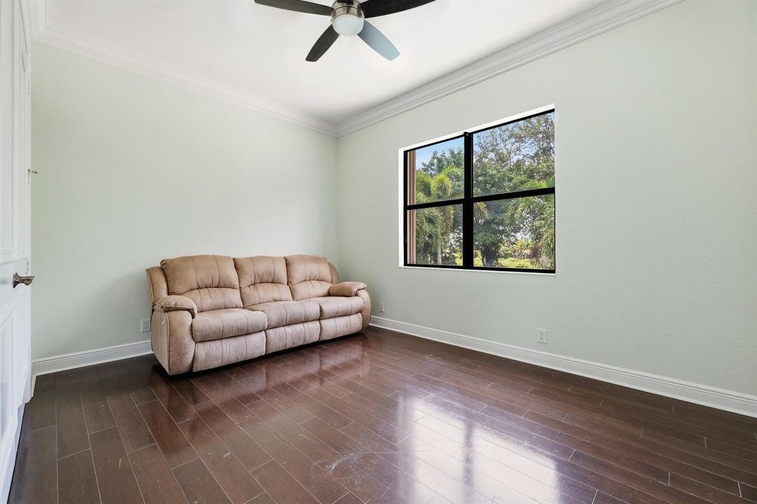 5th Upstairs Bedroom