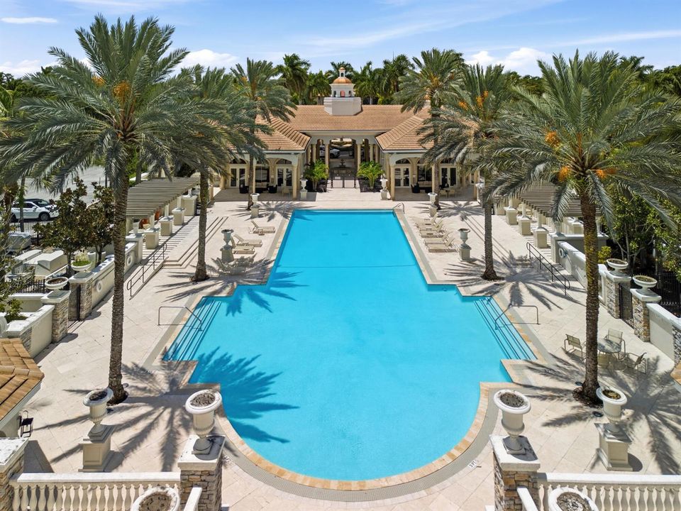 53_versailles_amenities_004