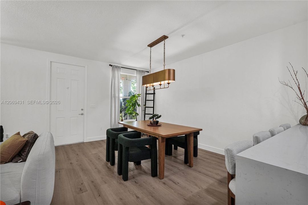 For Sale: $545,888 (3 beds, 2 baths, 1768 Square Feet)