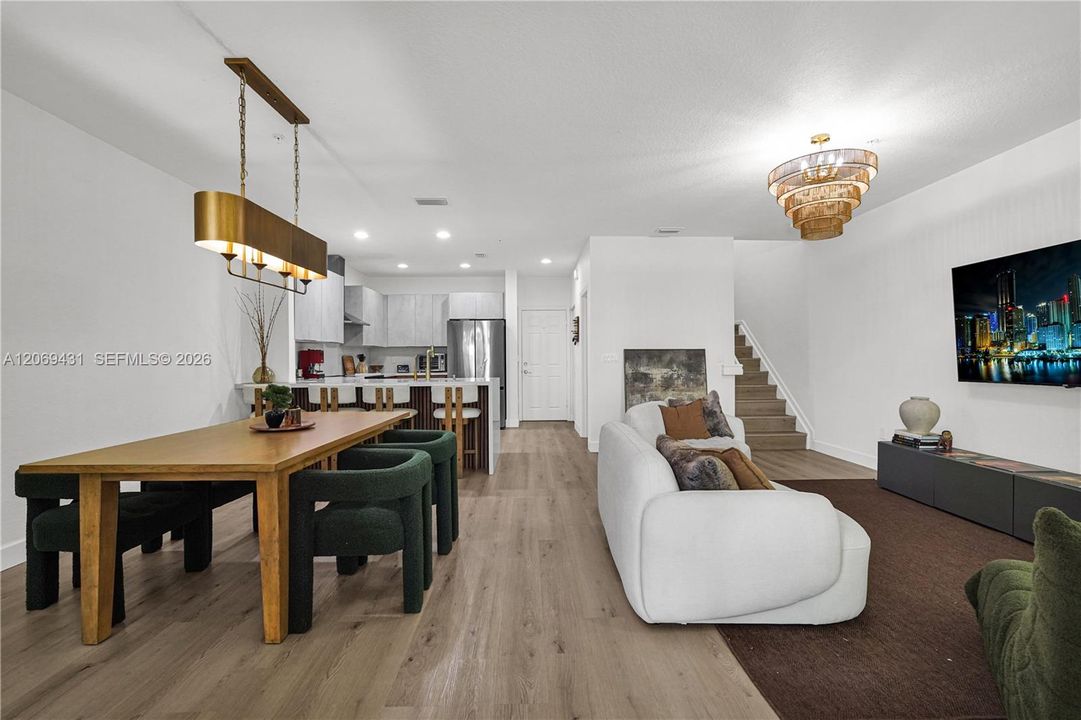 For Sale: $545,888 (3 beds, 2 baths, 1768 Square Feet)
