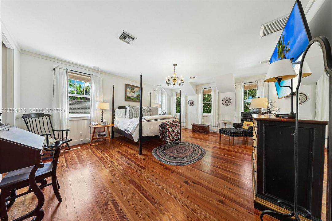 For Rent: $25,000 (4 beds, 4 baths, 2982 Square Feet)