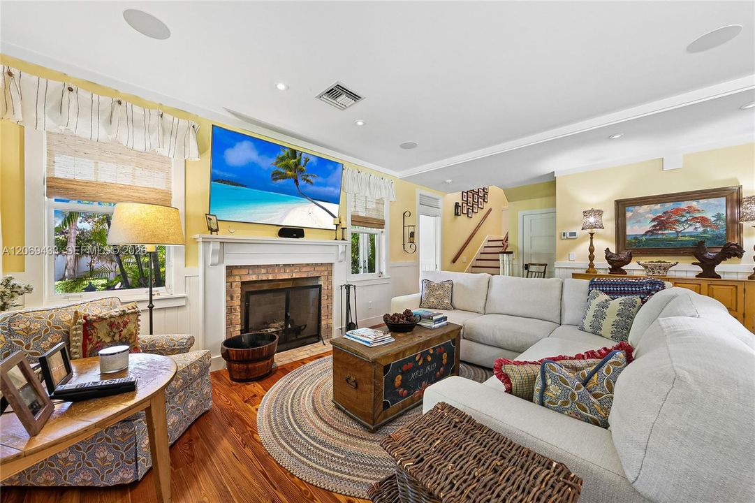 For Rent: $25,000 (4 beds, 4 baths, 2982 Square Feet)
