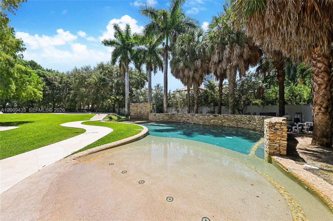 For Rent: $25,000 (4 beds, 4 baths, 2982 Square Feet)