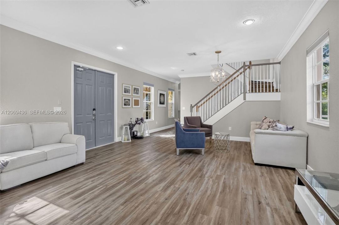 For Sale: $649,999 (3 beds, 2 baths, 2320 Square Feet)