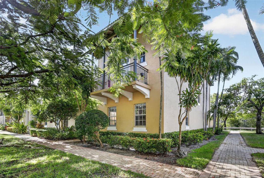 For Sale: $649,999 (3 beds, 2 baths, 2320 Square Feet)