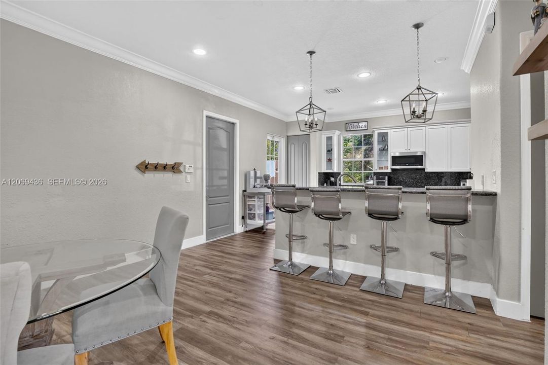 For Sale: $649,999 (3 beds, 2 baths, 2320 Square Feet)