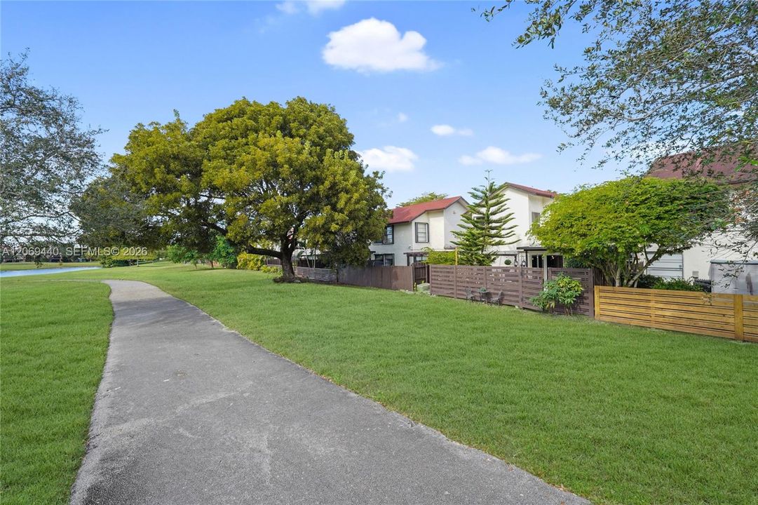 Active With Contract: $3,300 (3 beds, 2 baths, 1565 Square Feet)
