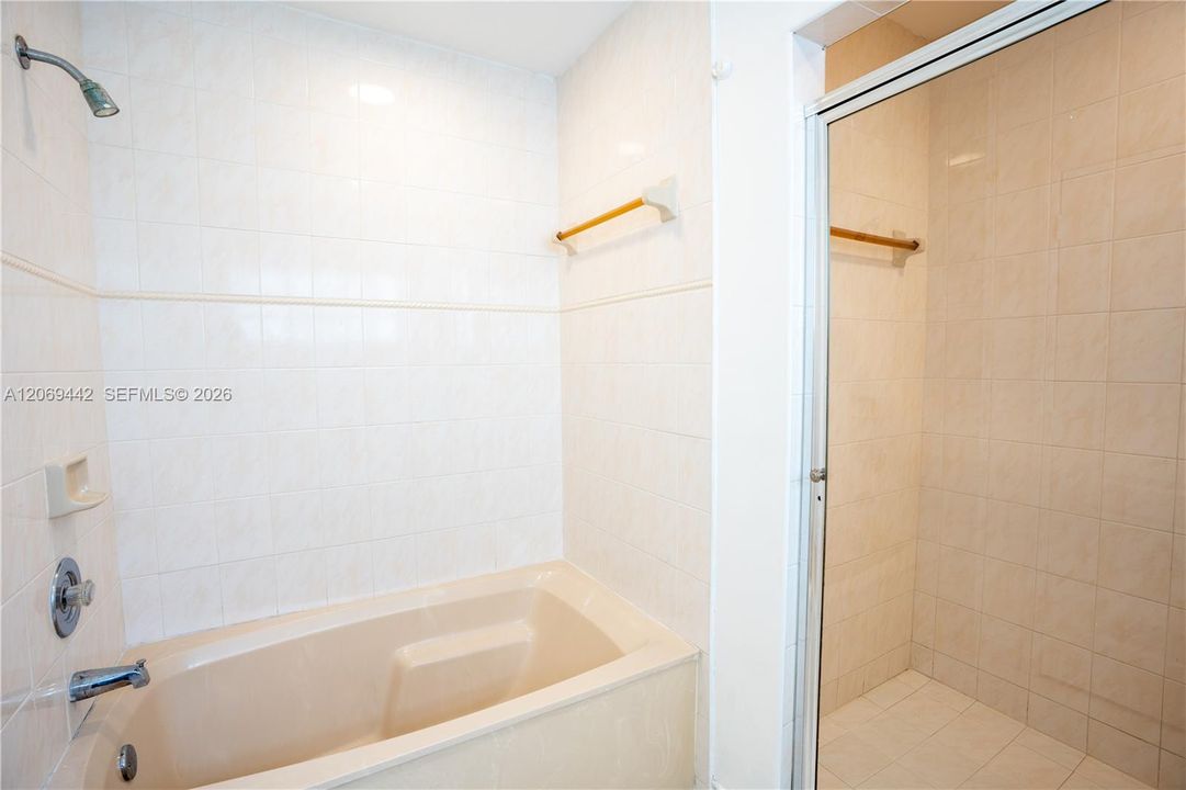 For Rent: $4,000 (4 beds, 2 baths, 1714 Square Feet)