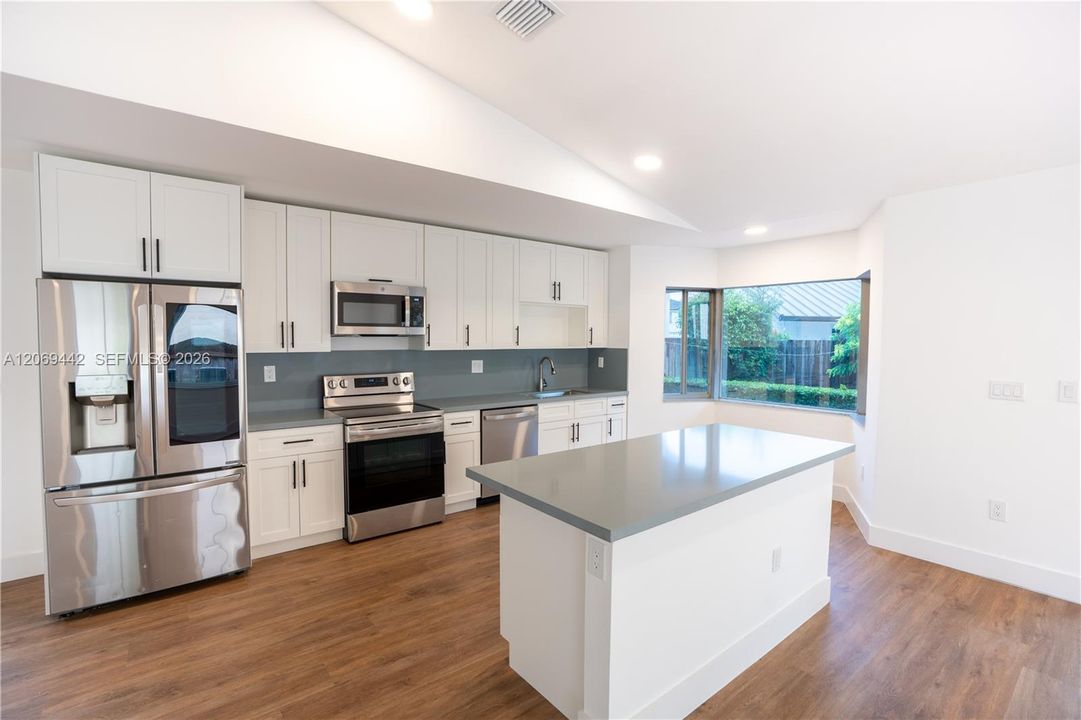 For Rent: $4,000 (4 beds, 2 baths, 1714 Square Feet)