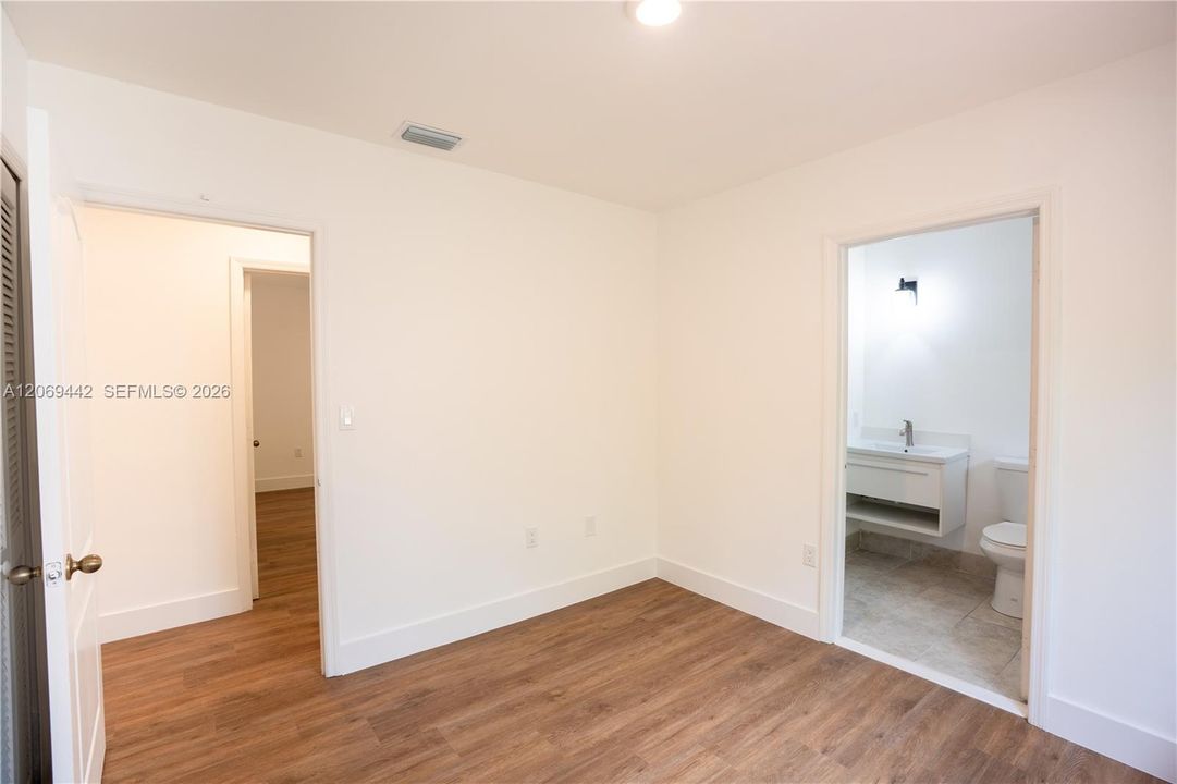 For Rent: $4,000 (4 beds, 2 baths, 1714 Square Feet)