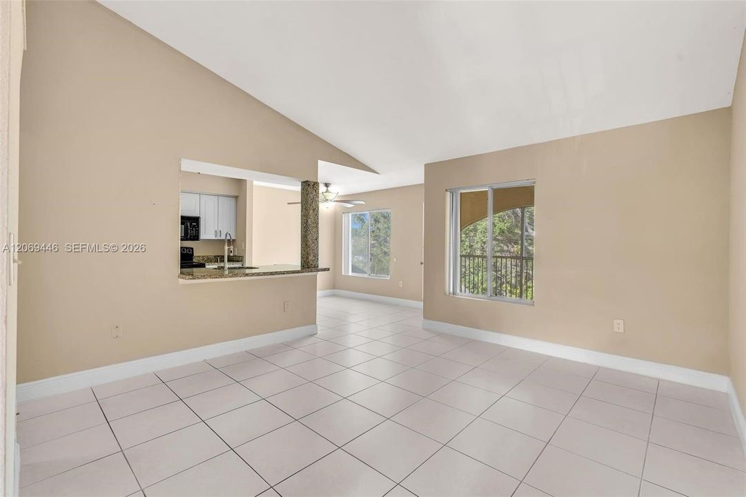 En Venta: $189,900 (1 camas, 1 baños, 834 Pies cuadrados)