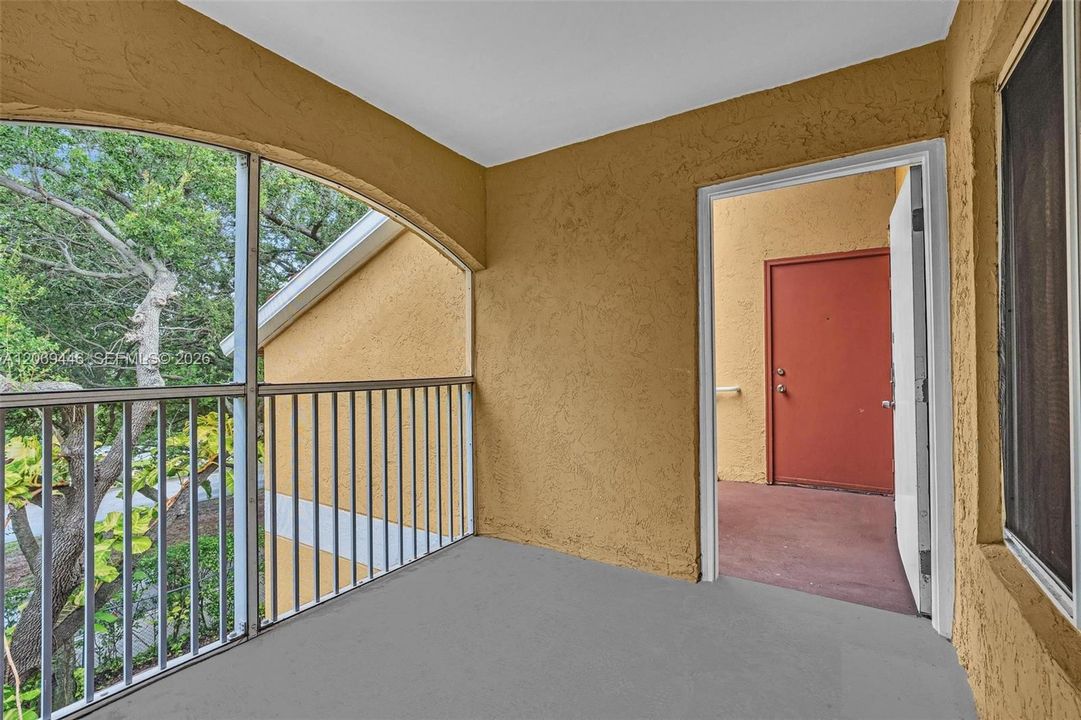 En Venta: $189,900 (1 camas, 1 baños, 834 Pies cuadrados)