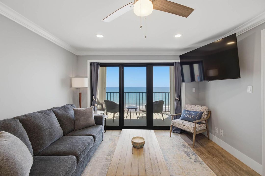 016_-_Living_Area_3