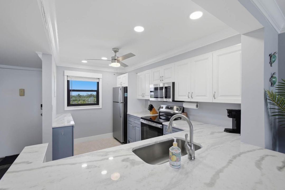 026_-_Kitchen_4