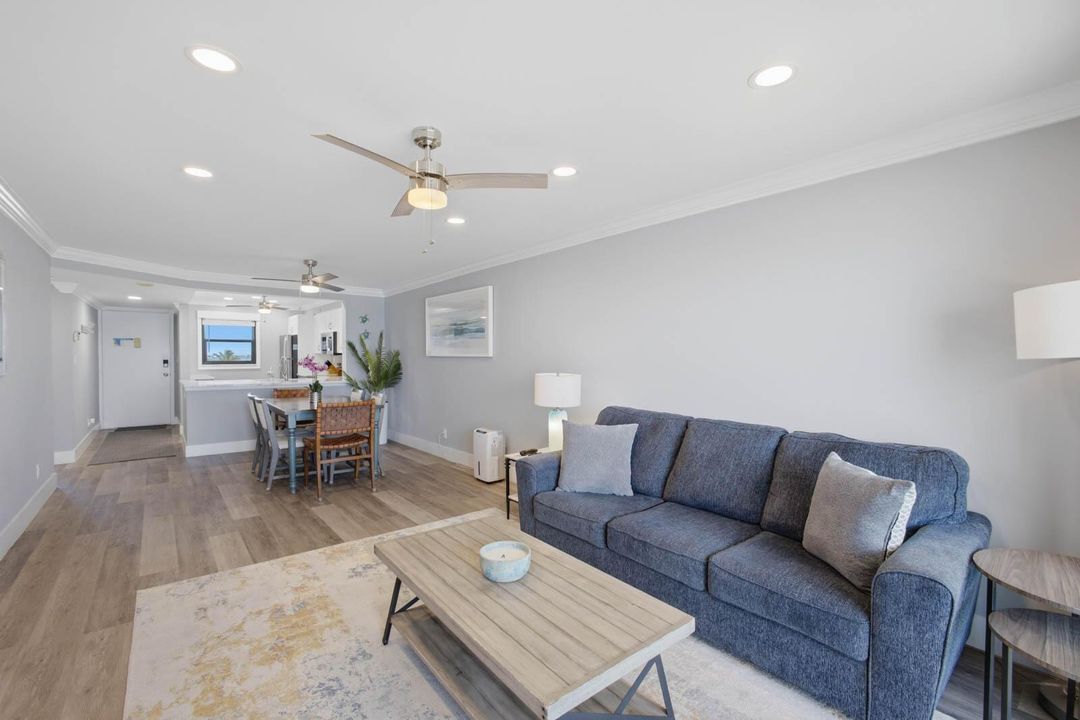 022_-_Living_Area_9
