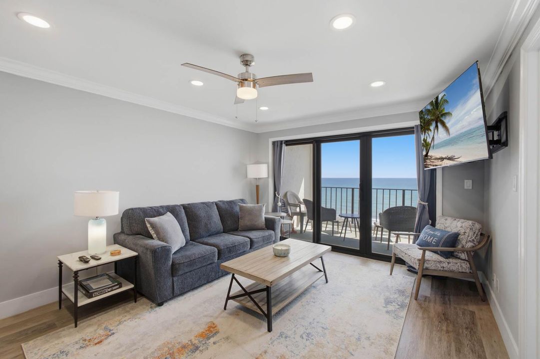 015_-_Living_Area_2