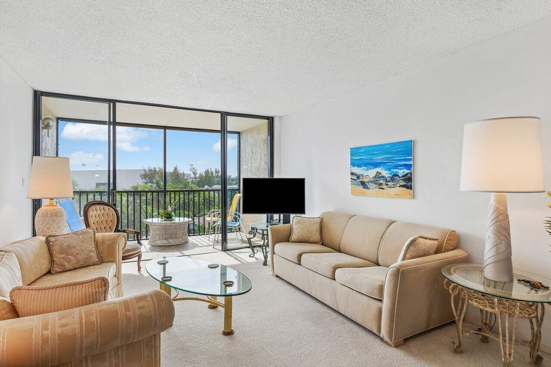 014-13RoyalPalmWay-Unit602-BocaRaton-FL-