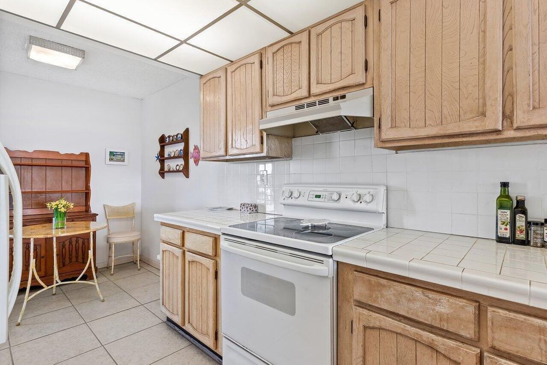 010-13RoyalPalmWay-Unit602-BocaRaton-FL-