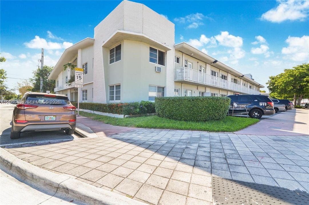 For Rent: $1,800 (1 beds, 1 baths, 0 Square Feet)