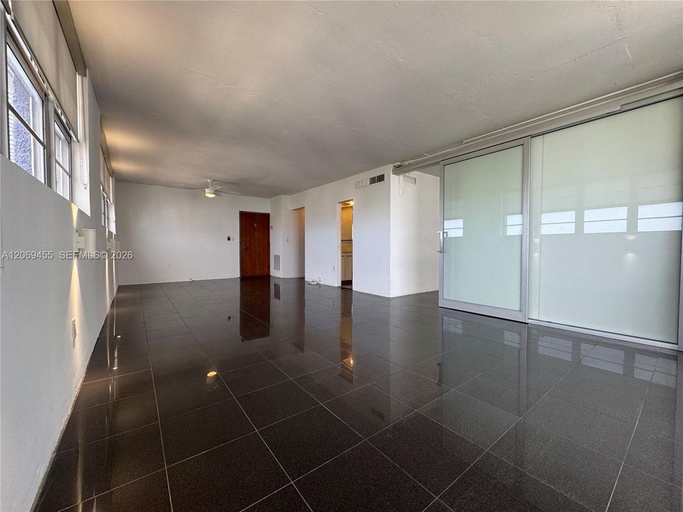En Renta: $3,350 (1 camas, 2 baños, 920 Pies cuadrados)
