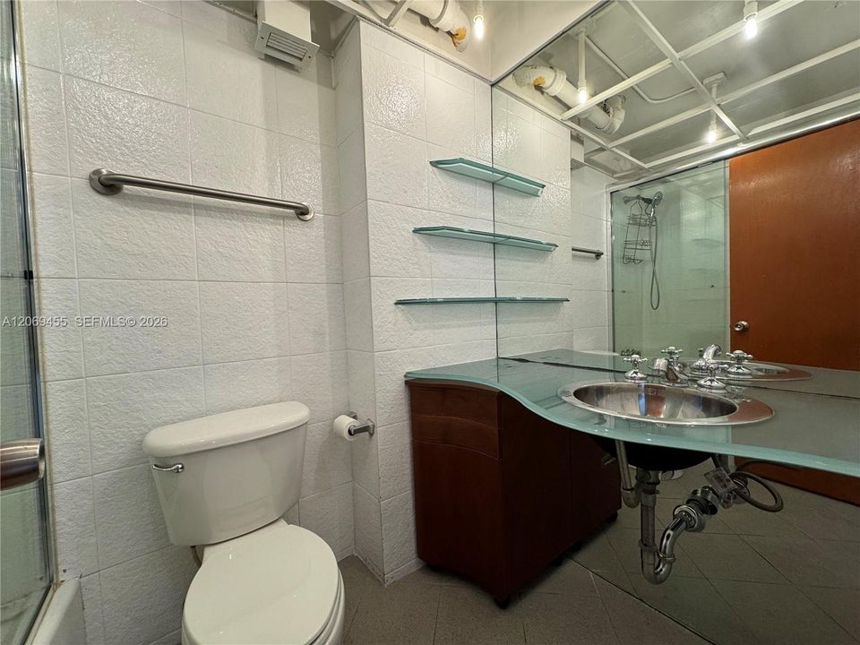 En Renta: $3,350 (1 camas, 2 baños, 920 Pies cuadrados)