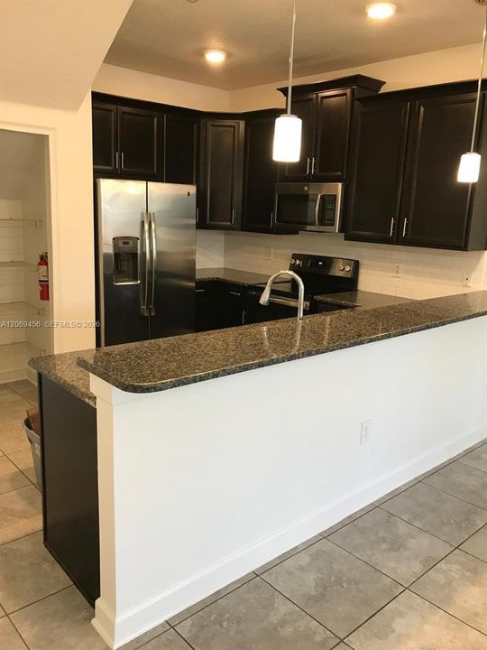 For Rent: $2,800 (3 beds, 3 baths, 0 Square Feet)