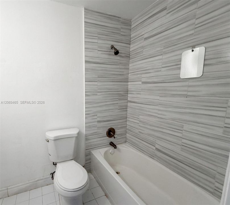 For Rent: $2,750 (2 beds, 2 baths, 1110 Square Feet)