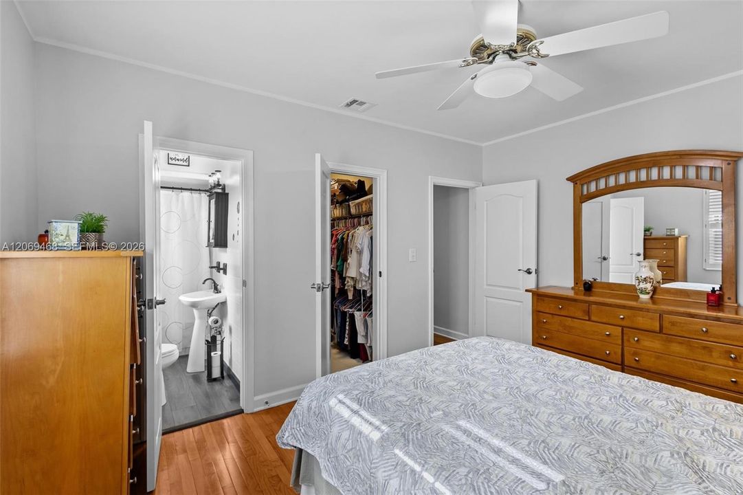 For Sale: $945,000 (3 beds, 2 baths, 1772 Square Feet)