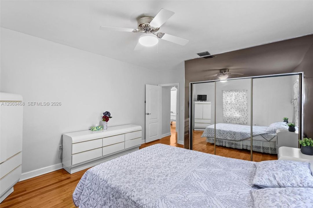 For Sale: $945,000 (3 beds, 2 baths, 1772 Square Feet)