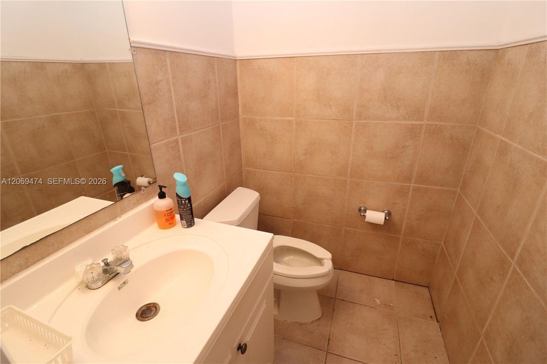 В аренду: $2,500 (0 спален, 0 ванн, 0 Квадратных фут)