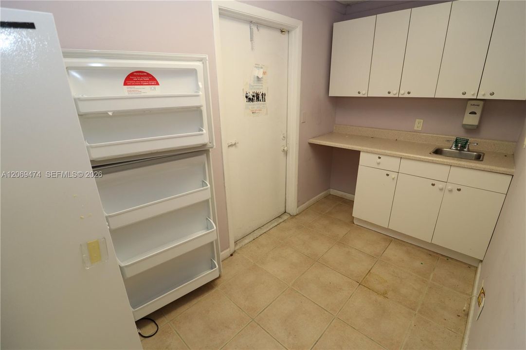 В аренду: $2,500 (0 спален, 0 ванн, 0 Квадратных фут)