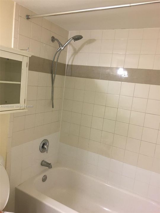 В аренду: $1,400 (1 спален, 1 ванн, 600 Квадратных фут)