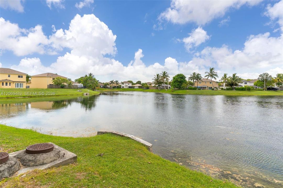 For Sale: $679,000 (3 beds, 2 baths, 1774 Square Feet)