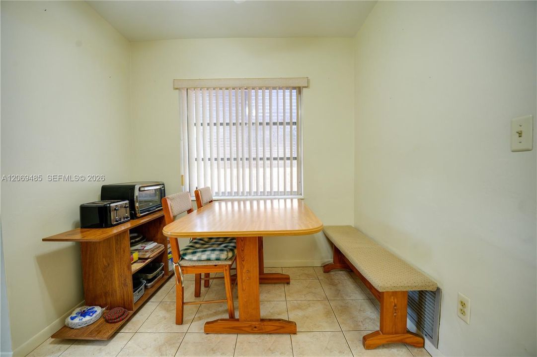 For Sale: $449,000 (3 beds, 2 baths, 1483 Square Feet)