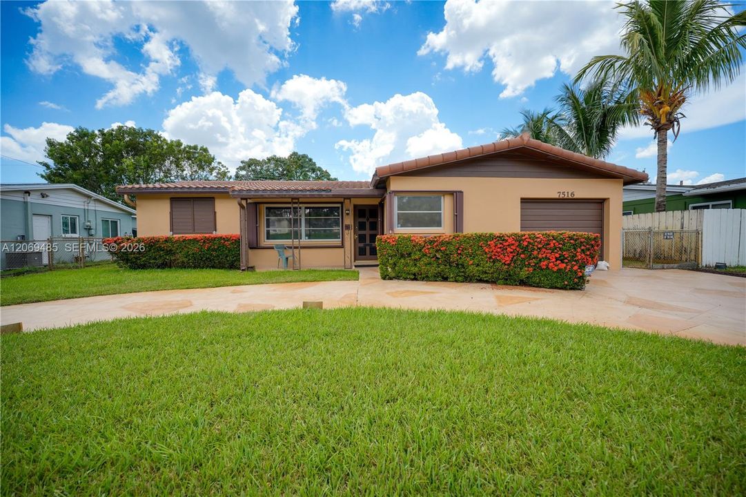 For Sale: $449,000 (3 beds, 2 baths, 1483 Square Feet)