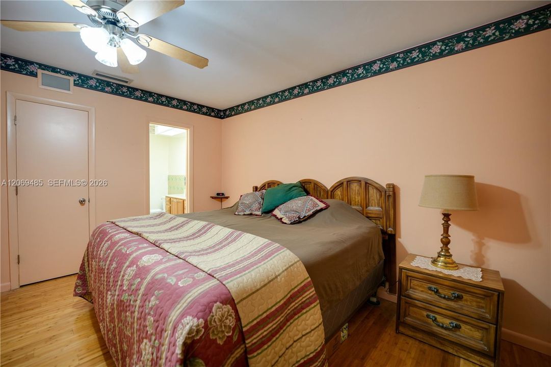 For Sale: $449,000 (3 beds, 2 baths, 1483 Square Feet)
