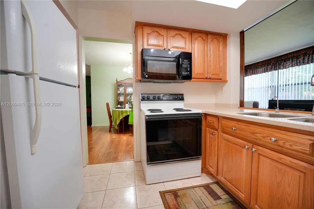 For Sale: $449,000 (3 beds, 2 baths, 1483 Square Feet)